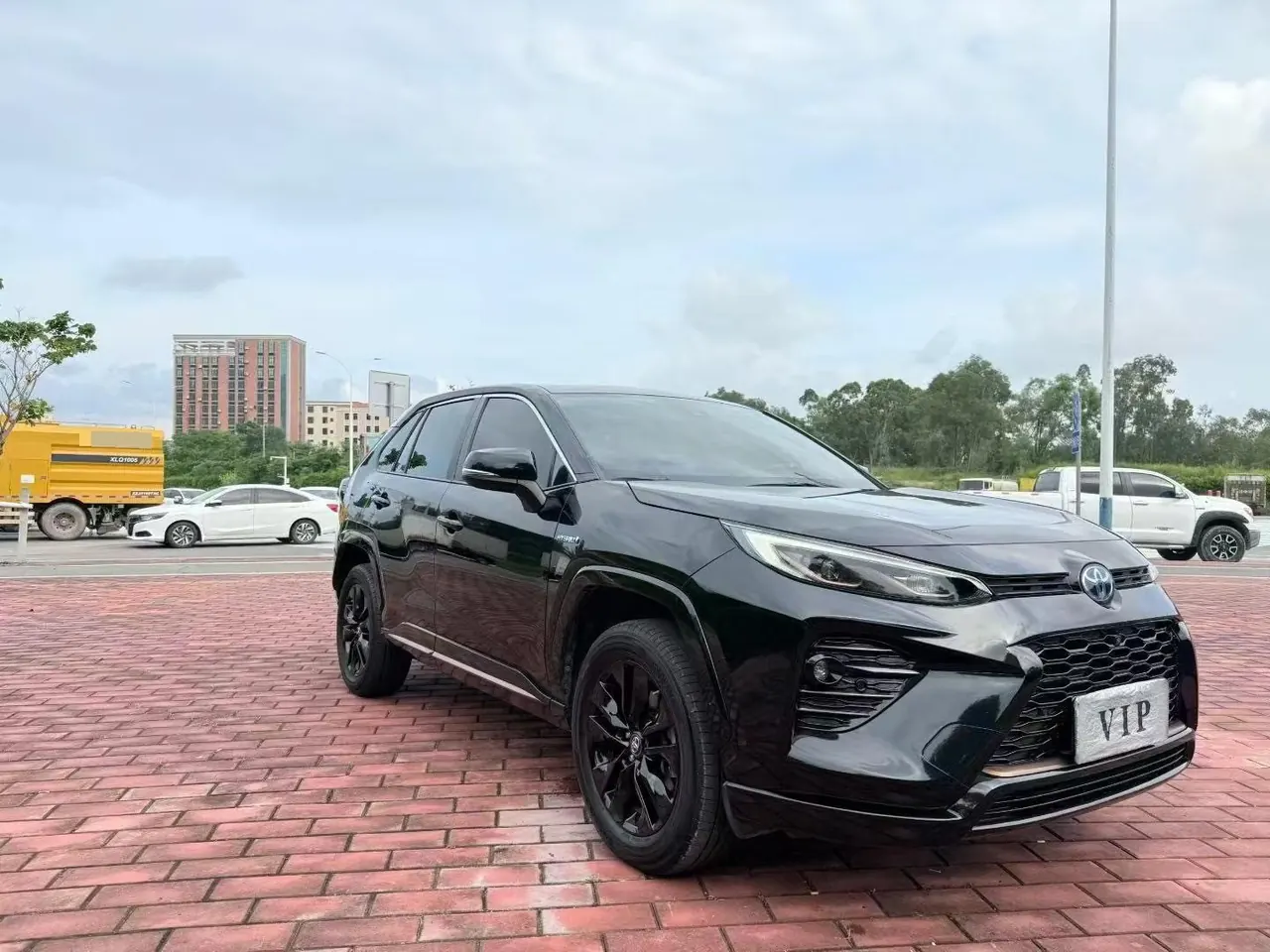 Toyota 2022 Weilanda Dual Engine 2.5 Stepless Four-wheel Drive Luxury PLUS Edition Automatic Gear 3