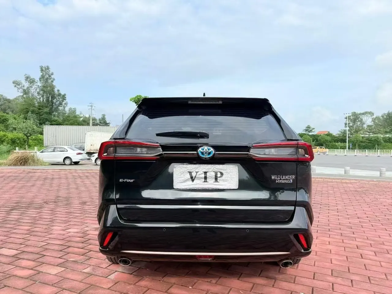 Toyota 2022 Weilanda Dual Engine 2.5 Stepless Four-wheel Drive Luxury PLUS Edition Automatic Gear 8