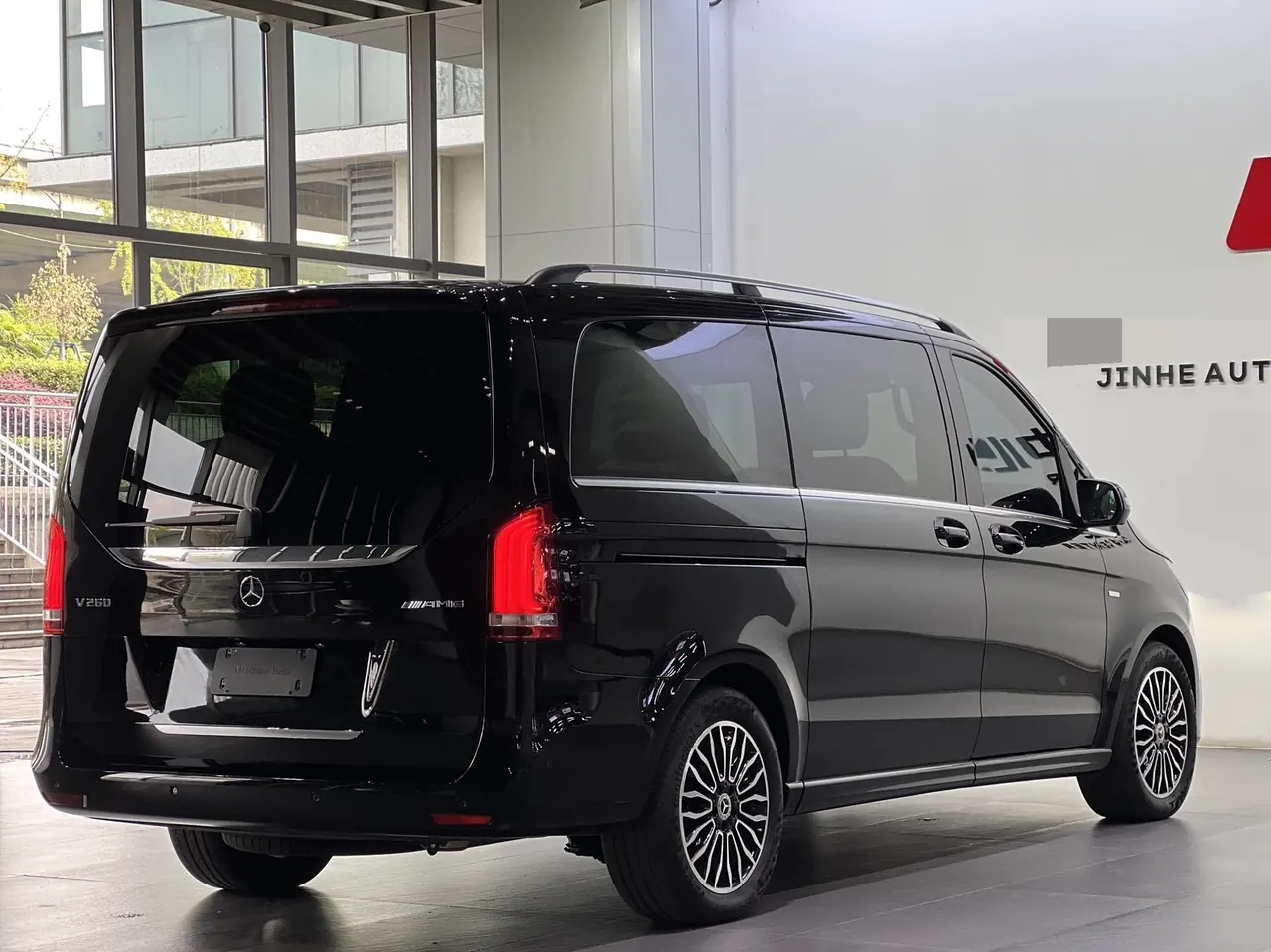 Mercedes Benz V 2022V 260 2.0T Premium Edition Automatic Gear 6