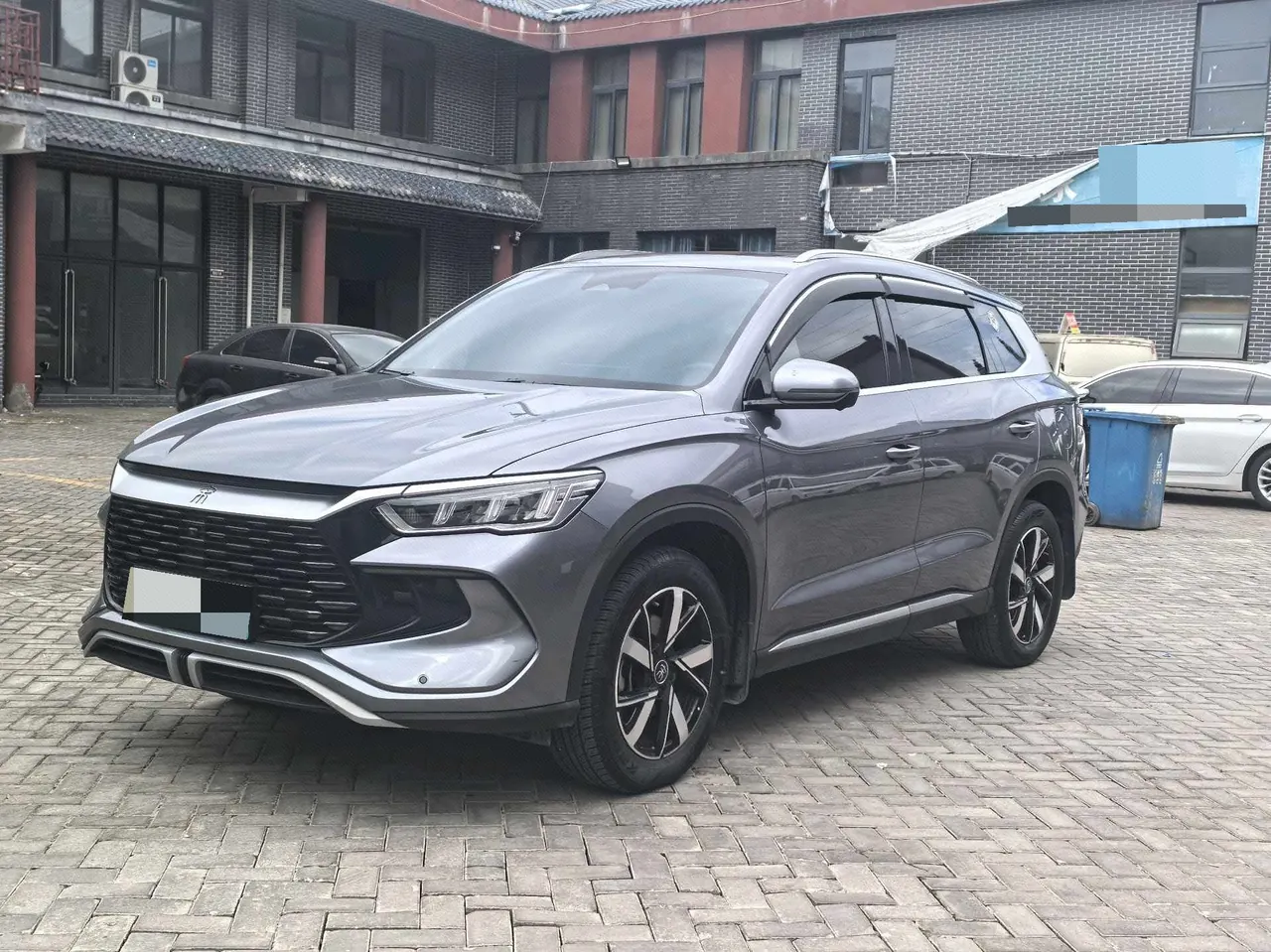 打开图片灯箱:BYD Song Pro New Energy 2024 Song Pro DM-i 1.5 Stepless Glory Edition Exceed 71KM Automatic Gear