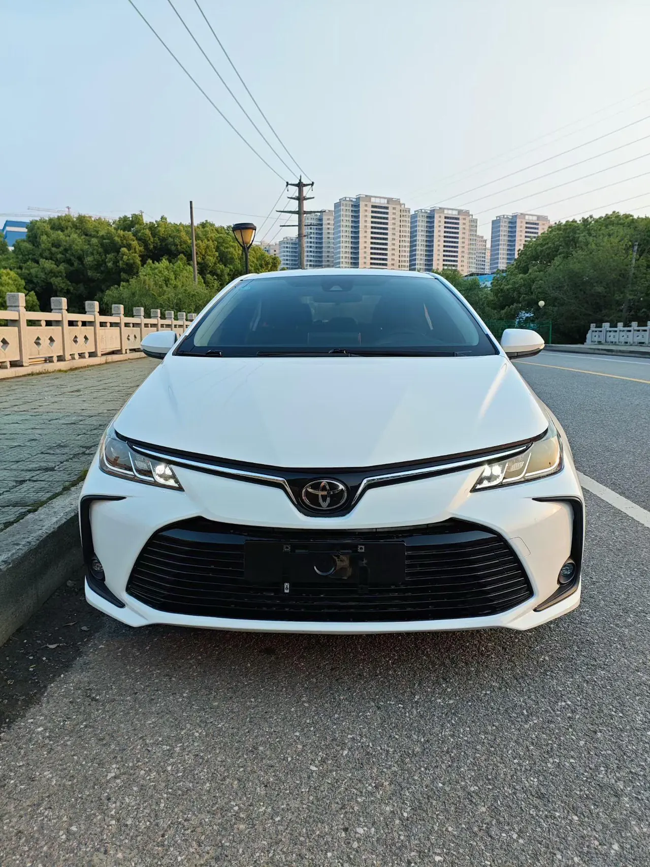 Toyota 2021 Corolla 1.2T Stepless Deluxe Edition Automatic Gear 2