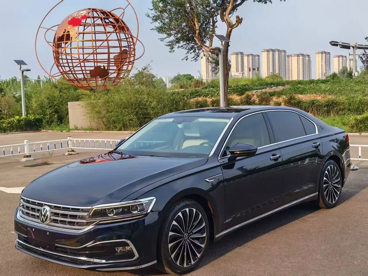 Volkswagen 2021 Hui Ang 2.0TSI 380TSI Premium Edition Automatic Gear - View 1