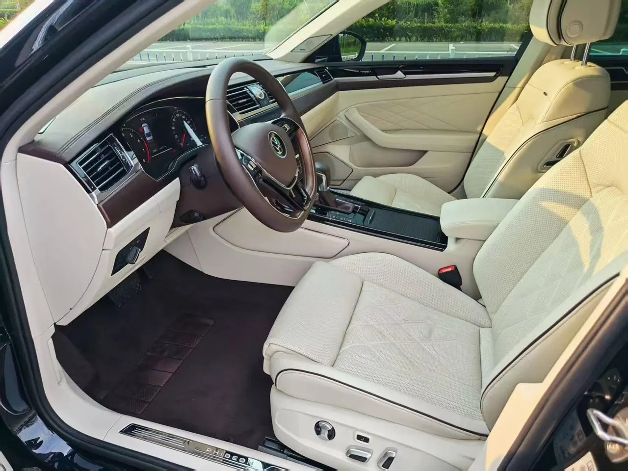 Volkswagen 2021 Hui Ang 2.0TSI 380TSI Premium Edition Automatic Gear 8