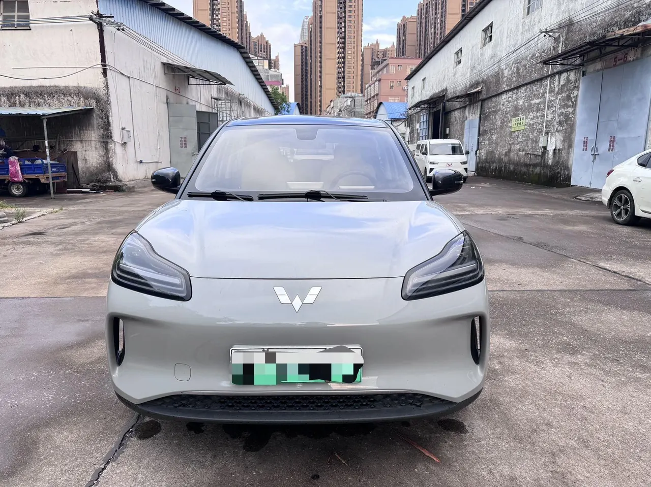 WuLing 2024 Plantronics PLUS 401km Five-seat Edition Automatic Gear 3