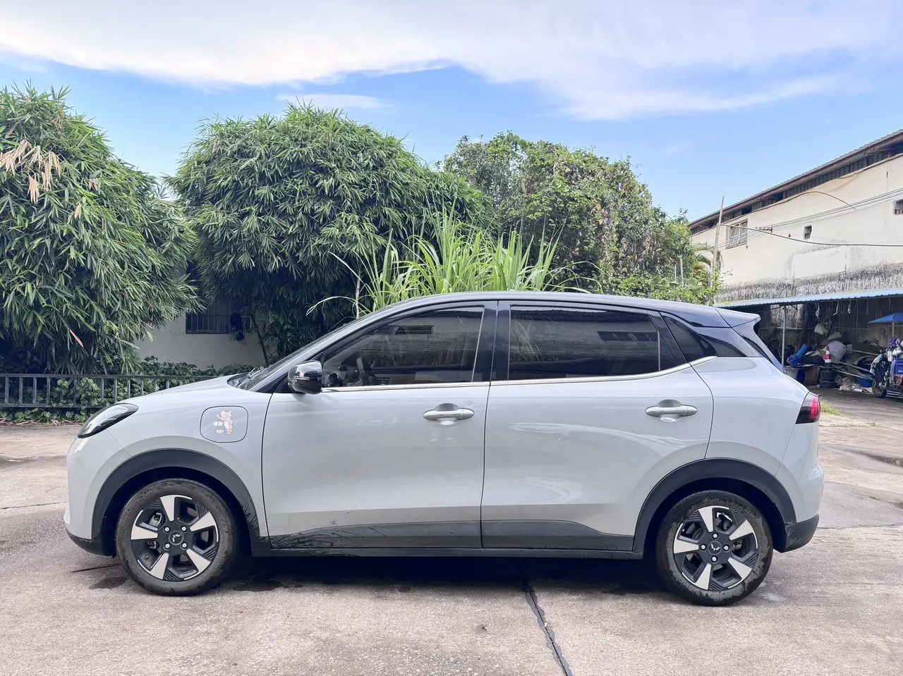 WuLing 2024 Plantronics PLUS 401km Five-seat Edition Automatic Gear 5