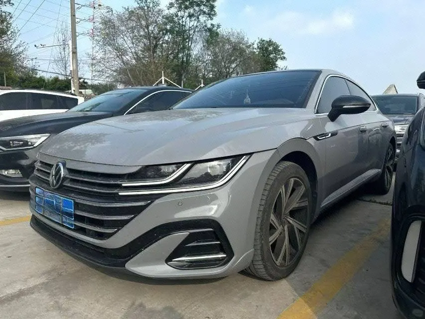 Open image lightbox: Volkswagen 2021 CC 2.0TSI 330TSI Dazzling Edition Automatic Gear