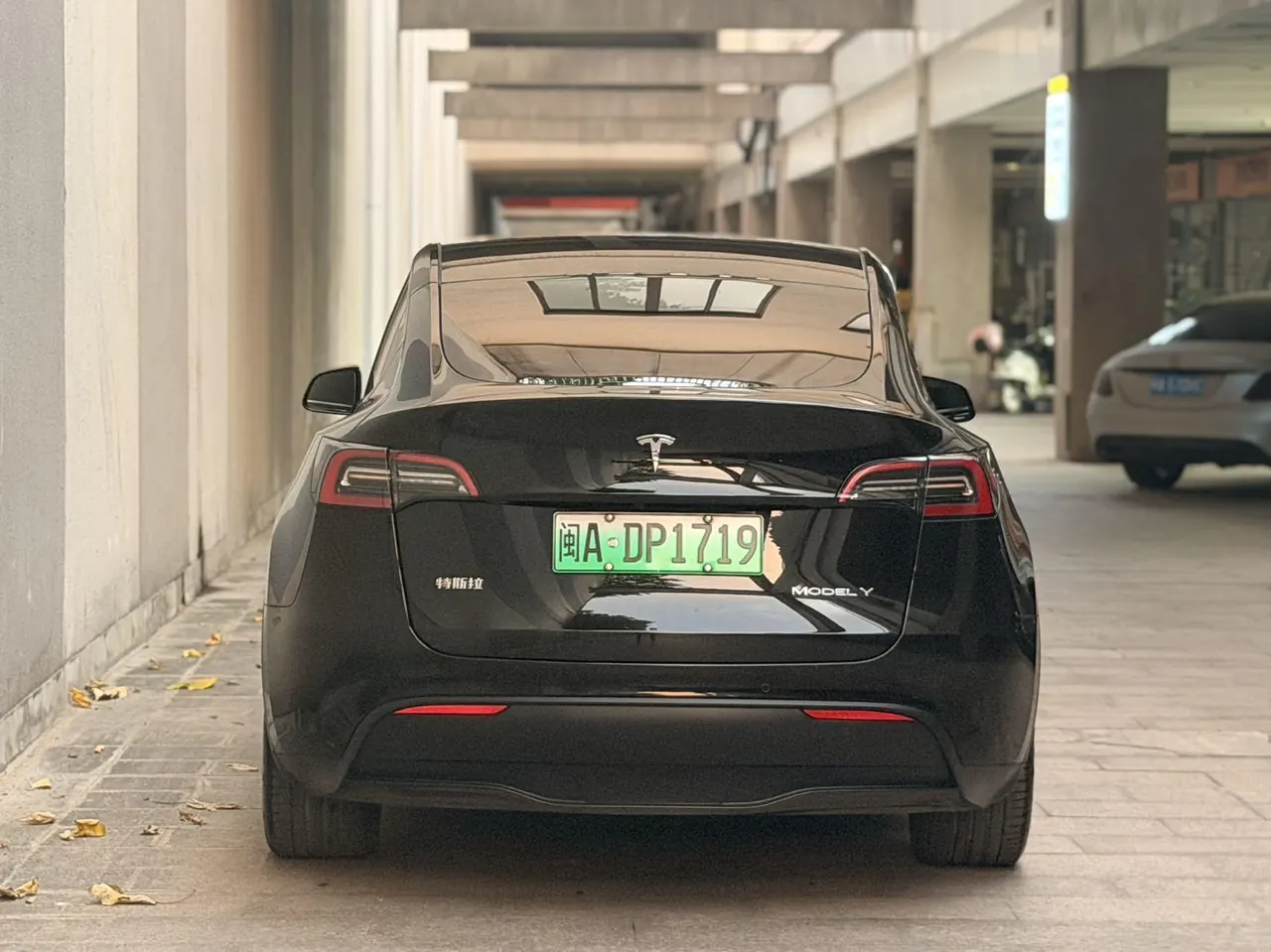 Tesla 2022 Model Y rear-wheel drive version automatic transmission 3