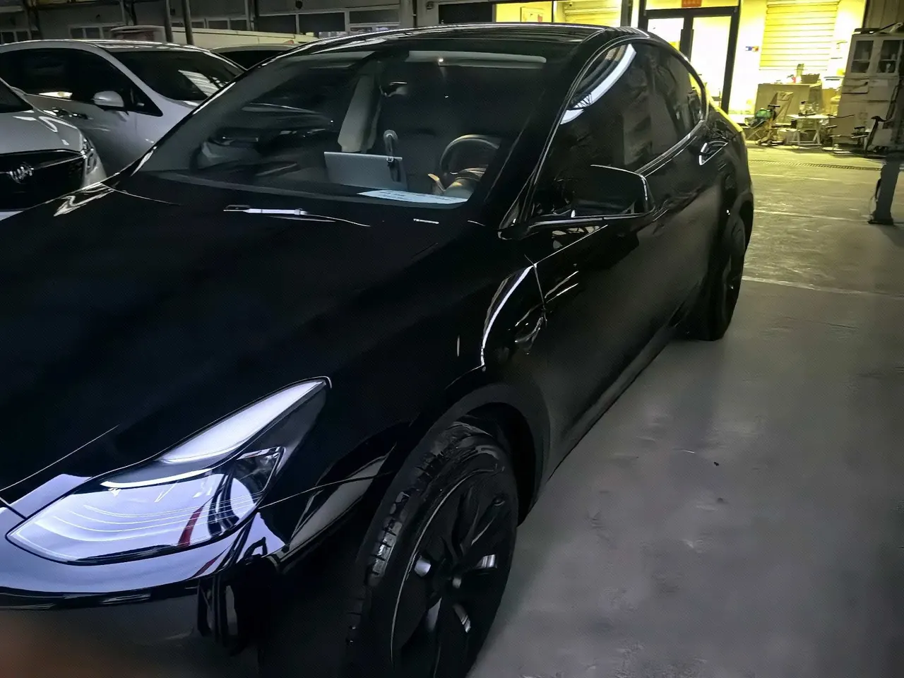 Открыть галерею: Tesla 2022 Model Y rear-wheel drive version automatic transmission