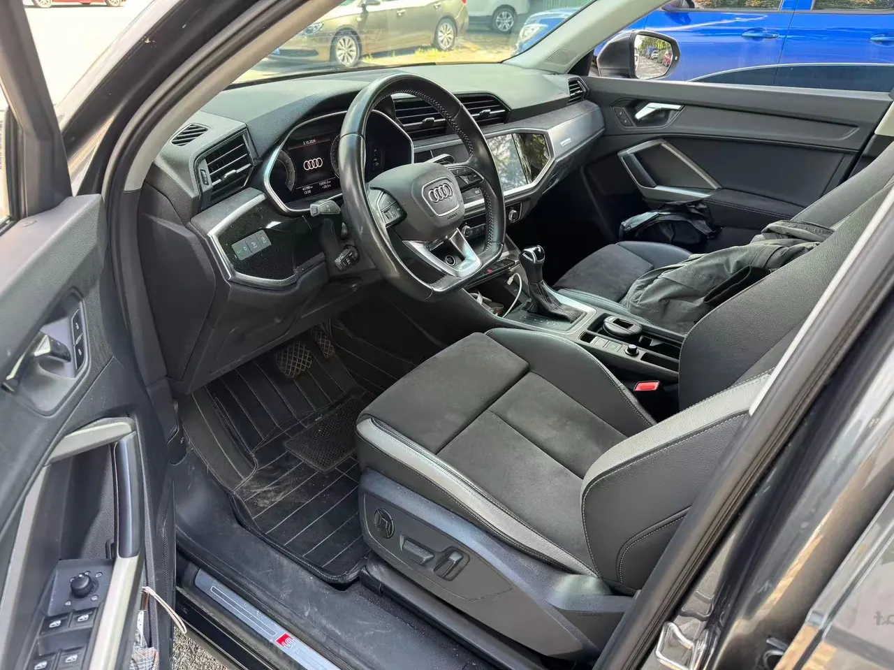 Audi 2022 Q3 1.4TFSI 35TFSI Fashion Dynamic Automatic 4