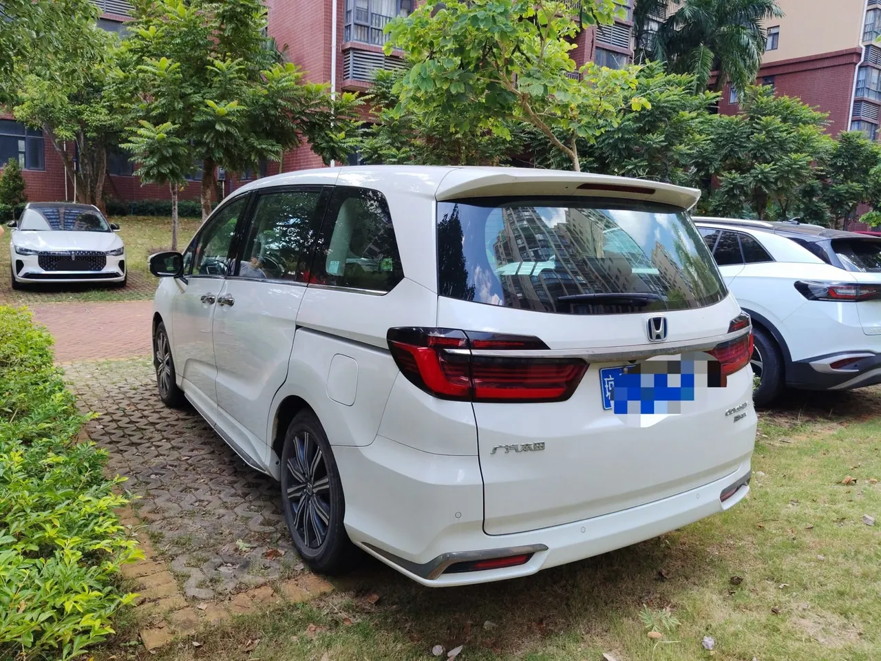 Honda 2022 Odyssey Hybrid 2.0 Stepless Sharp and Leading Edition Automatic Gear 8
