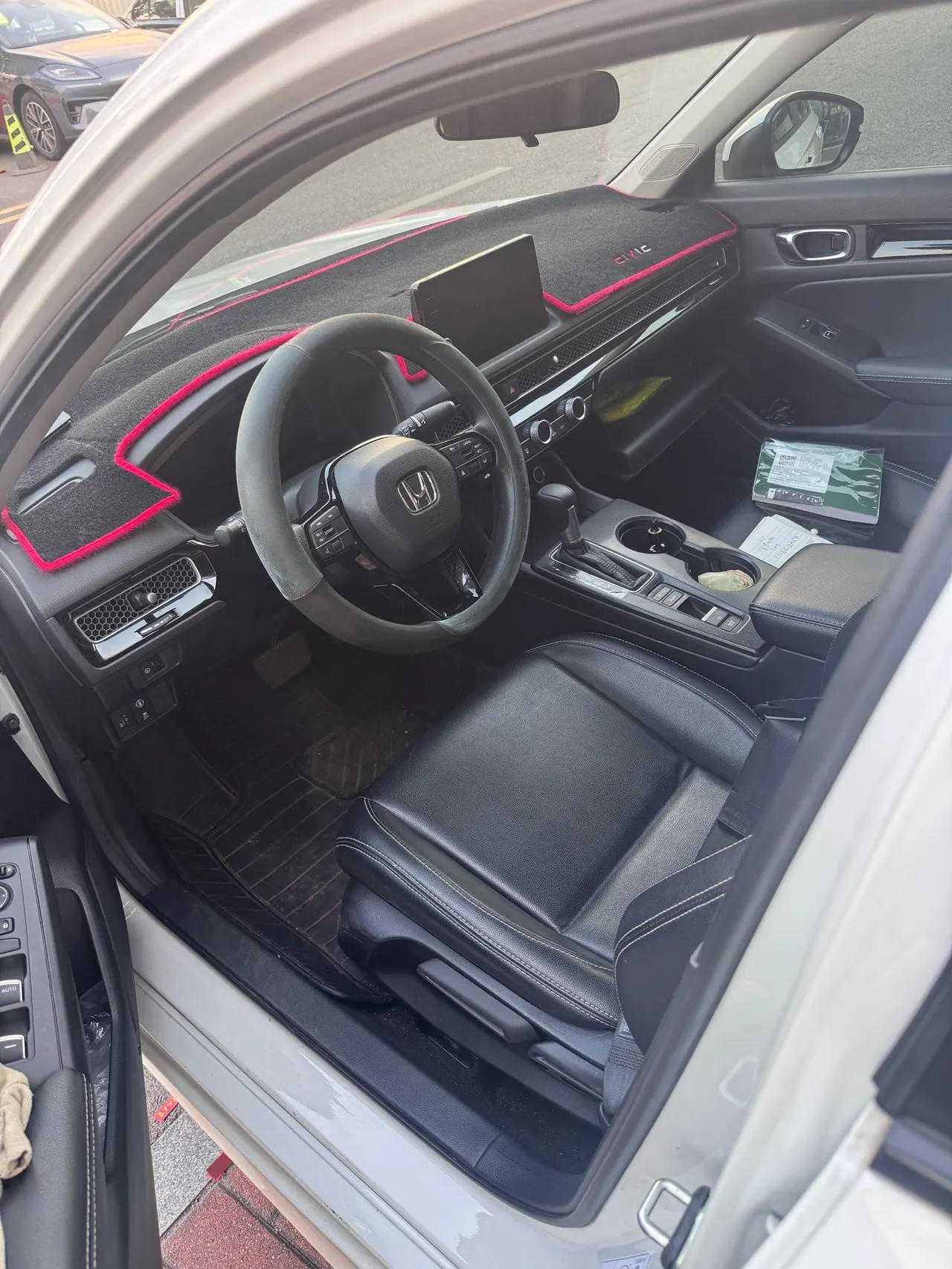Honda 2022 Civic 1.5T Stepless 240TURBO Dynamic Automatic Gear 4