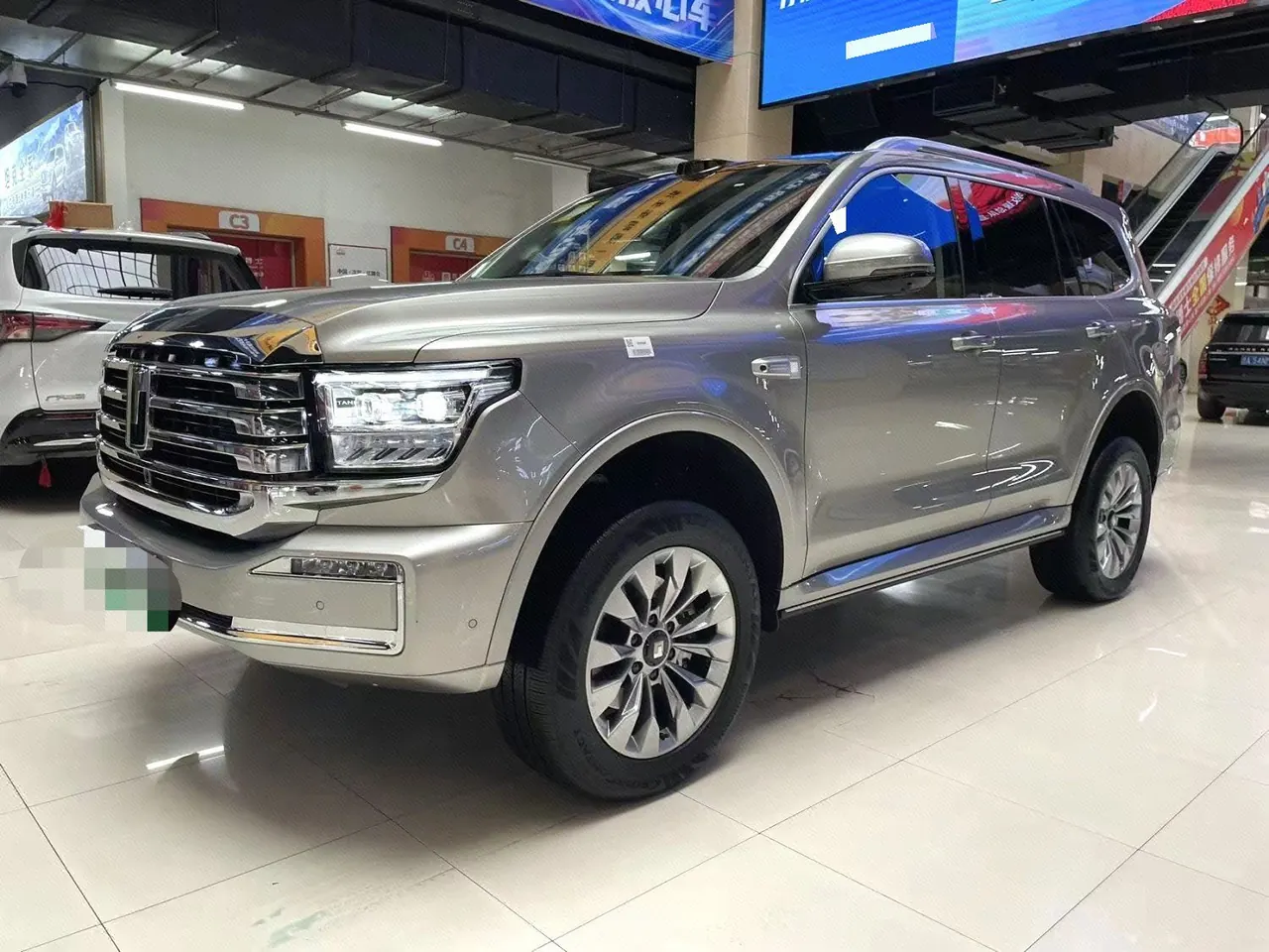 打开图片灯箱:Tank 500 New Energy 2026 Model Tank 500 Hi4-T 2.0T Smart Enjoyment Version Automatic Transmission