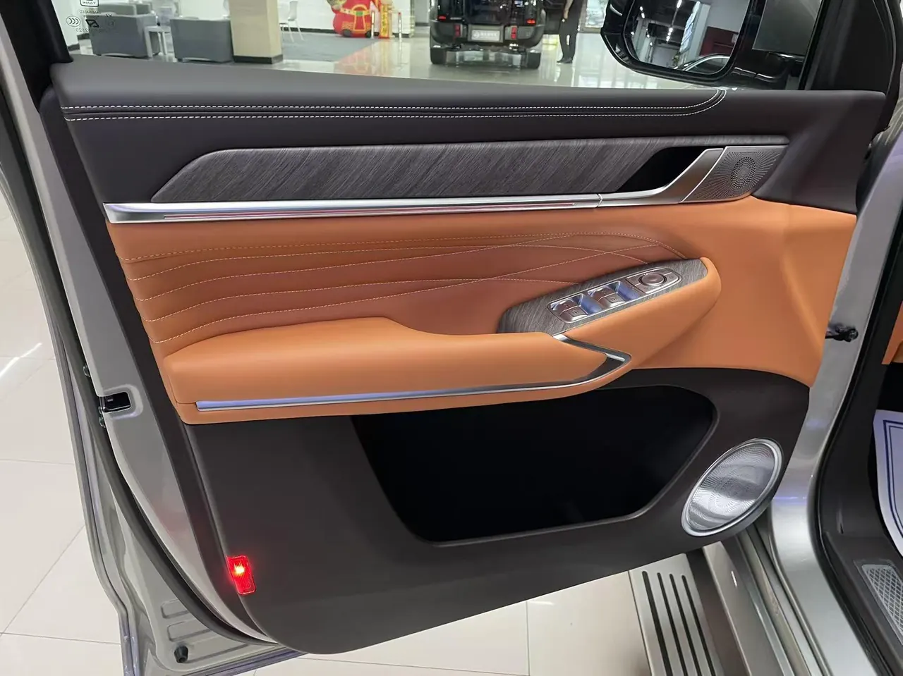 Tank 500 New Energy 2026 Model Tank 500 Hi4-T 2.0T Smart Enjoyment Version Automatic Transmission 8
