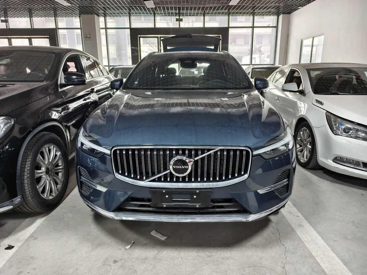 Volvo 2024 XC60 48V 2.0T B5 4-wheel drive Zhiyuan Deluxe Edition Automatic Gear 3