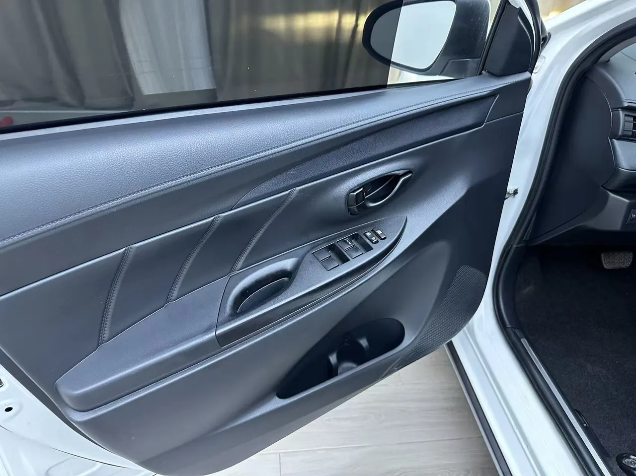 Toyota yaris 2022 YARiS L to dazzle 1.5 stepless leading PLUS version of automatic gear 14
