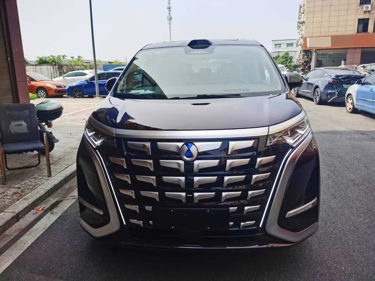 Denza 2026 Denza D9 EV four-wheel drive flash charging flagship automatic gear 2