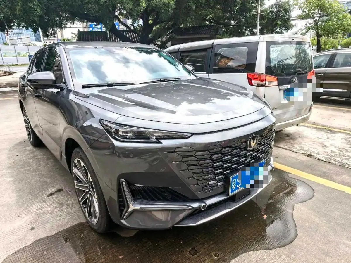 ChangAn 2024 UNI-K 2.0T Two-Drive Global Edition Automatic Gear 2