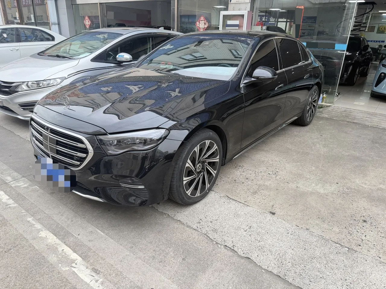 Open image lightbox: Mercedes Benz E Class 2024 E 300 L 48V 2.0T Luxury Automatic Gear