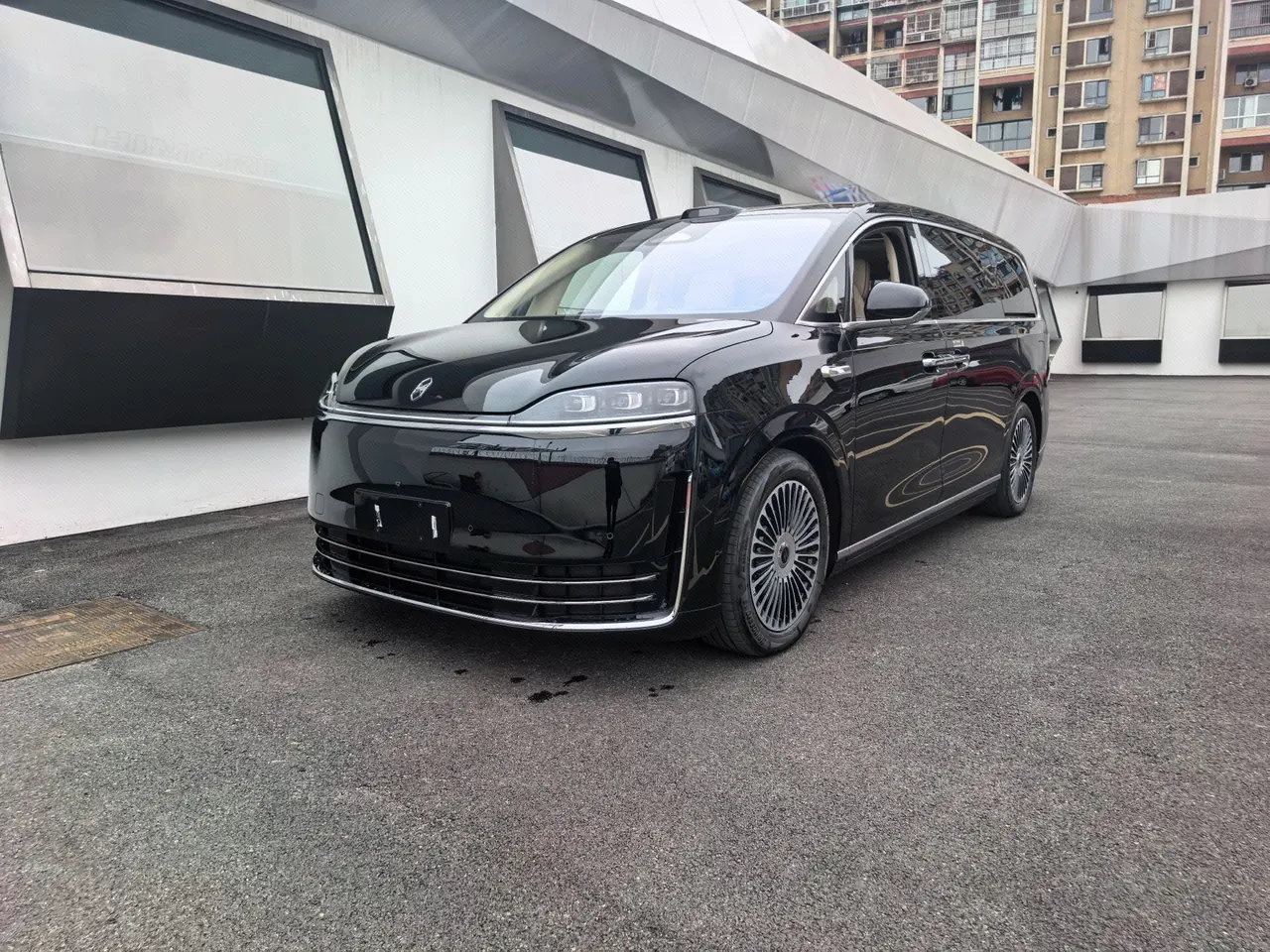 Intellectual 2026 V9 Ultra Automatic Transmission - View 1