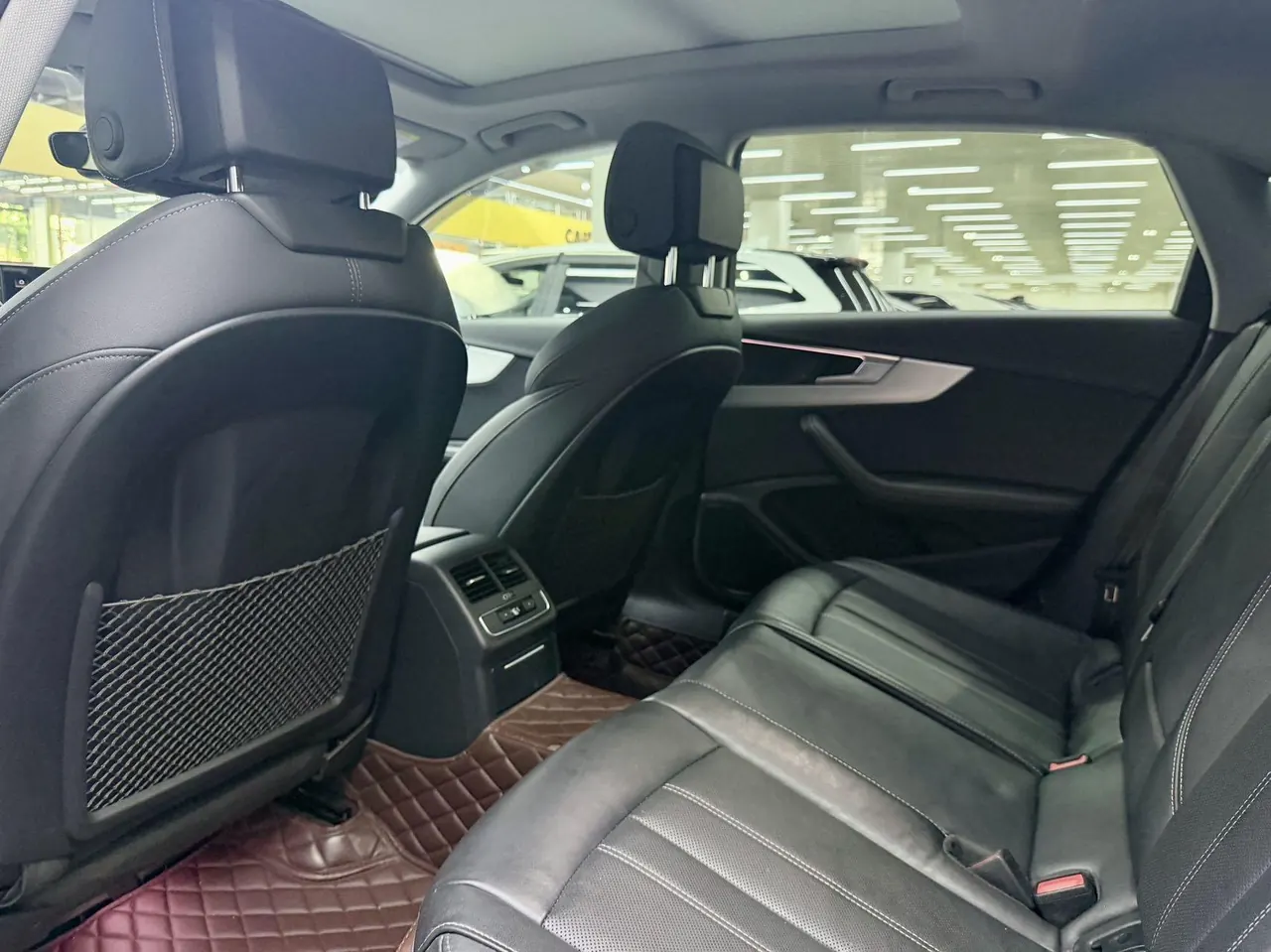 Audi 2022 A4L 2.0TFSI 40TFSI Deluxe Dynamic Automatic 10