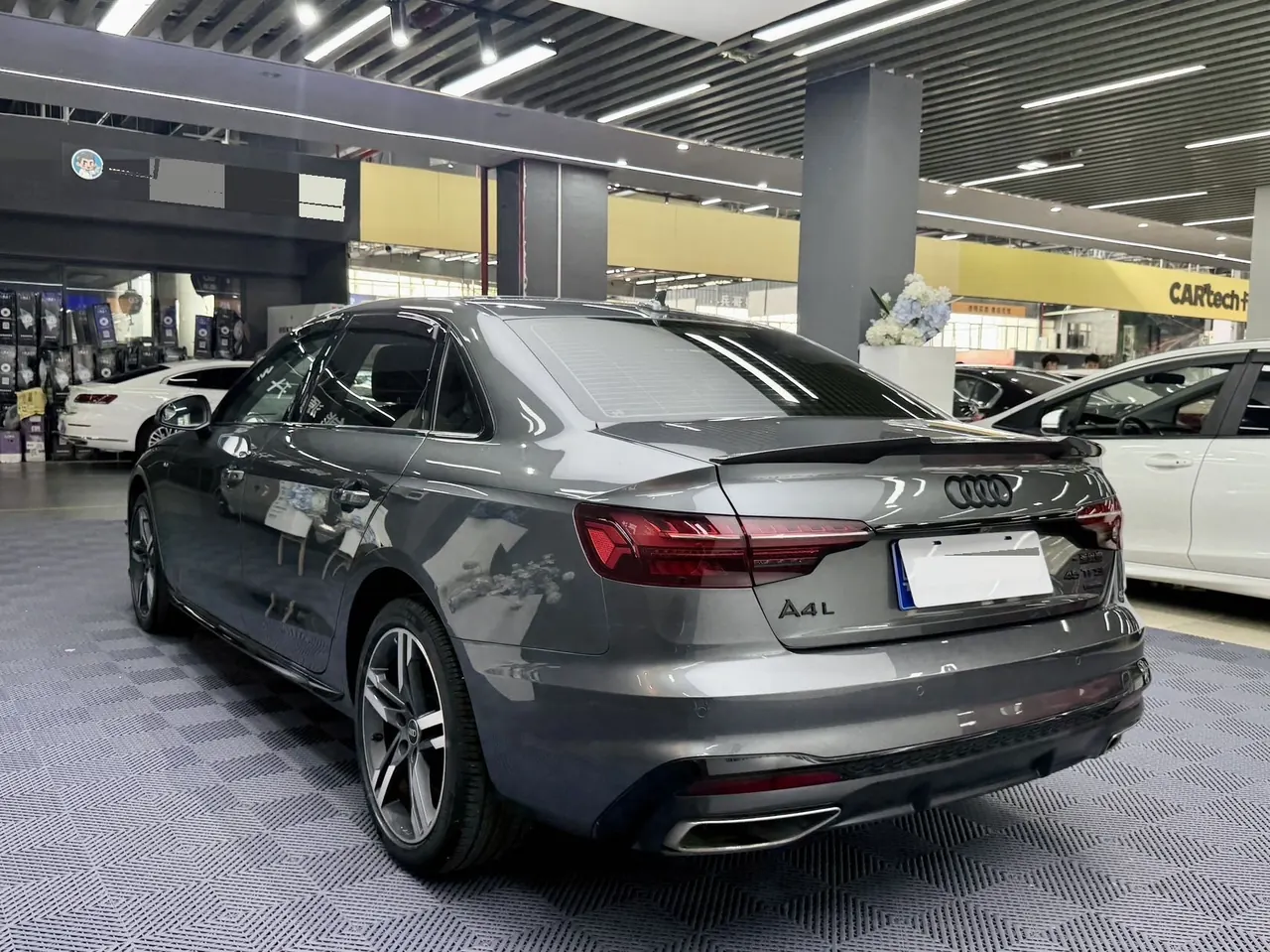 Audi 2022 A4L 2.0TFSI 40TFSI Deluxe Dynamic Automatic 11