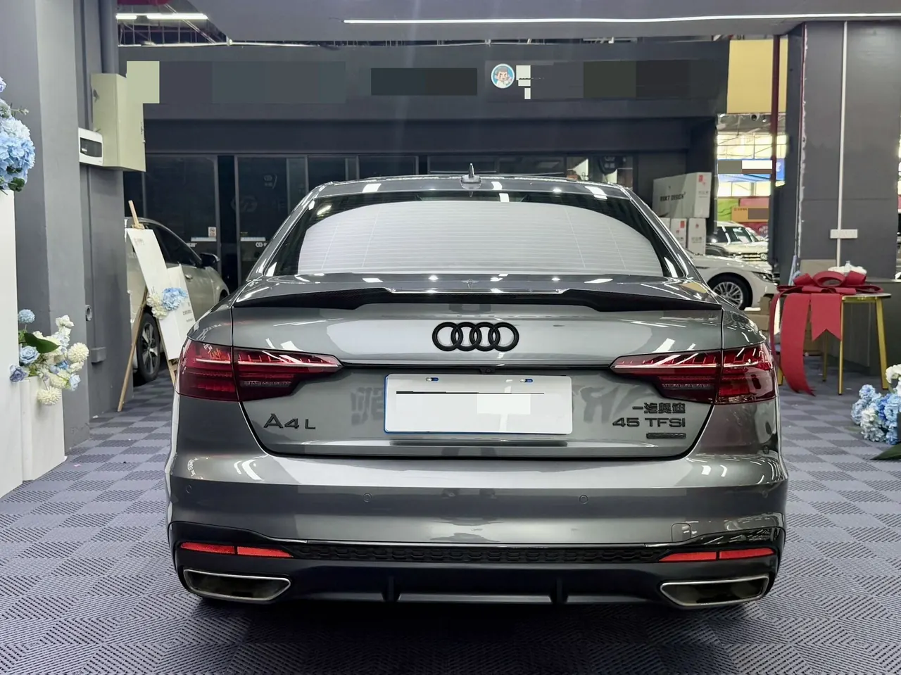 Audi 2022 A4L 2.0TFSI 40TFSI Deluxe Dynamic Automatic 12