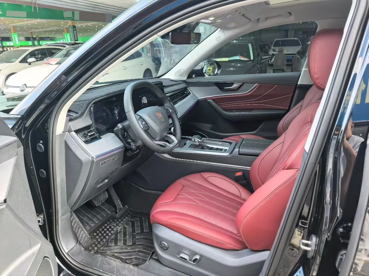HongQi 2026 HS5 2.0T Two-Drive Flag Enjoy Pro Edition Automatic Gear 2