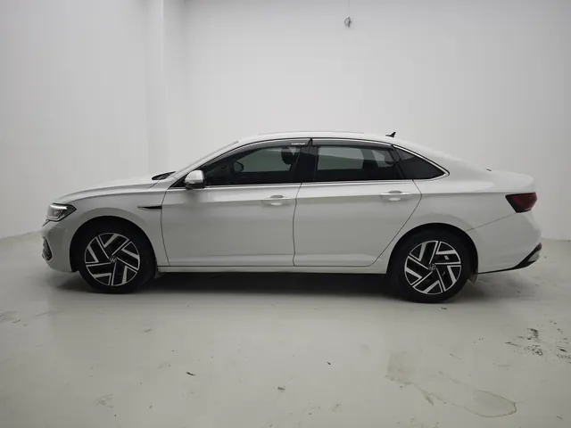 Open image lightbox: Volkswagen 2023 Sagitar 1.5TSI 300TSI Exceed Edition Automatic