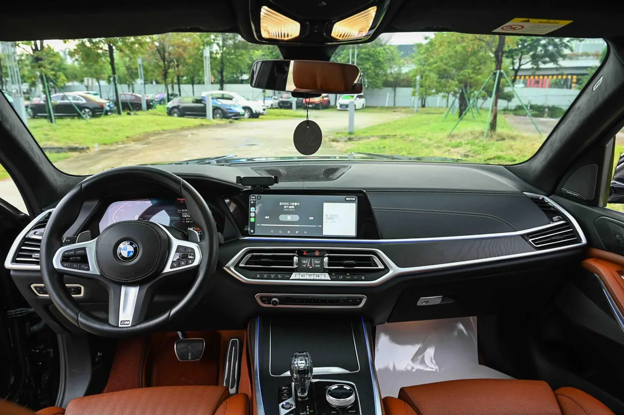 BMW X7 (Imported) 2022 X7 xDrive40i 3.0T Exclusive M Sports Suit Automatic Gear 8