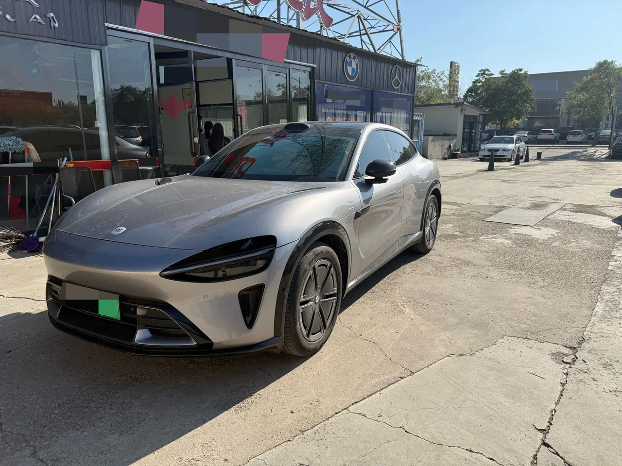 Open image lightbox: MI 2025 YU7 Long Endurance High Performance Four-wheel Drive Max Edition Automatic Gear