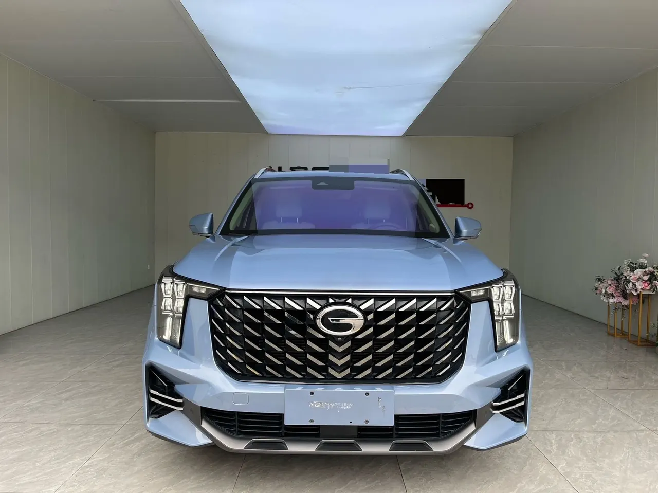Chuanqi 2022 GS8 Hybrid 2.0TM Stepless Two-Drive Premium Edition Six-seat Automatic Gear 2