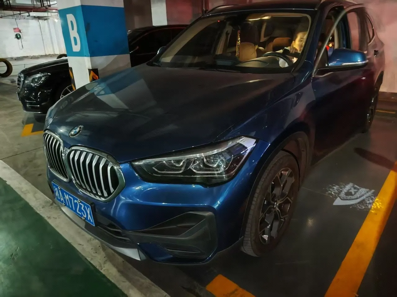 Open image lightbox: BMW 2021 X1 sDrive25Li 2.0T Leading Automatic Gear