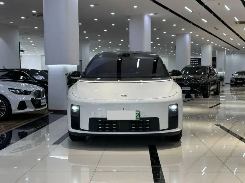 Li 2025 i8 Standard Edition Automatic Gear 2