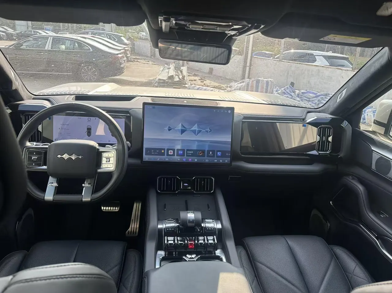 FangChengBao 2025 Leopard 8 2.0T Stepless Zhiyong Flagship Edition 7-seat Automatic Gear 7