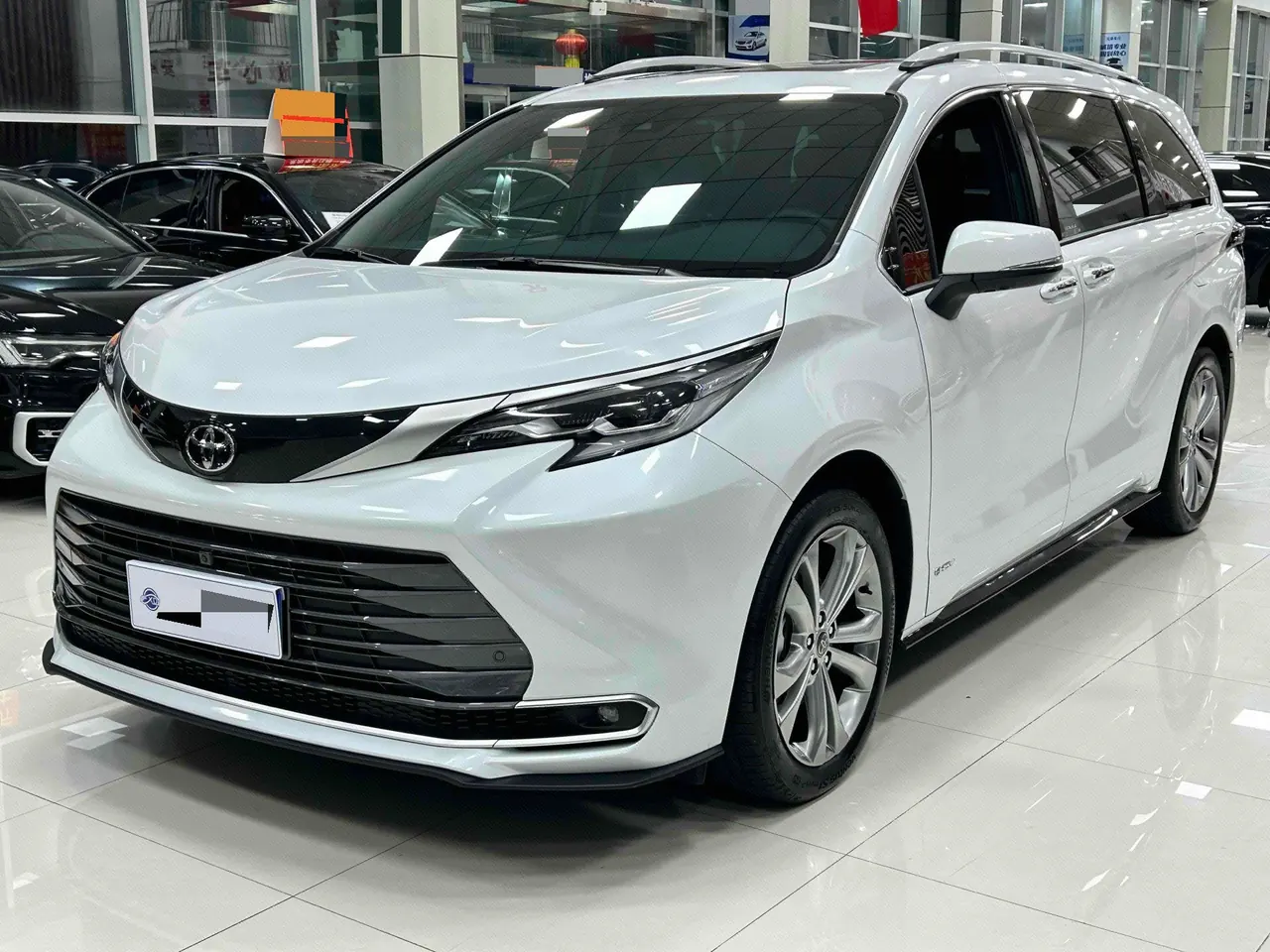 Open image lightbox: Toyota 2024 Sai 2.5 Stepless Enjoy Premium Edition Automatic Transmission