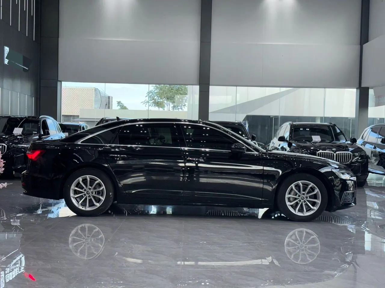 Audi 2020 A6L 2.0TFSI 40TFSI Deluxe Elegant Automatic 5