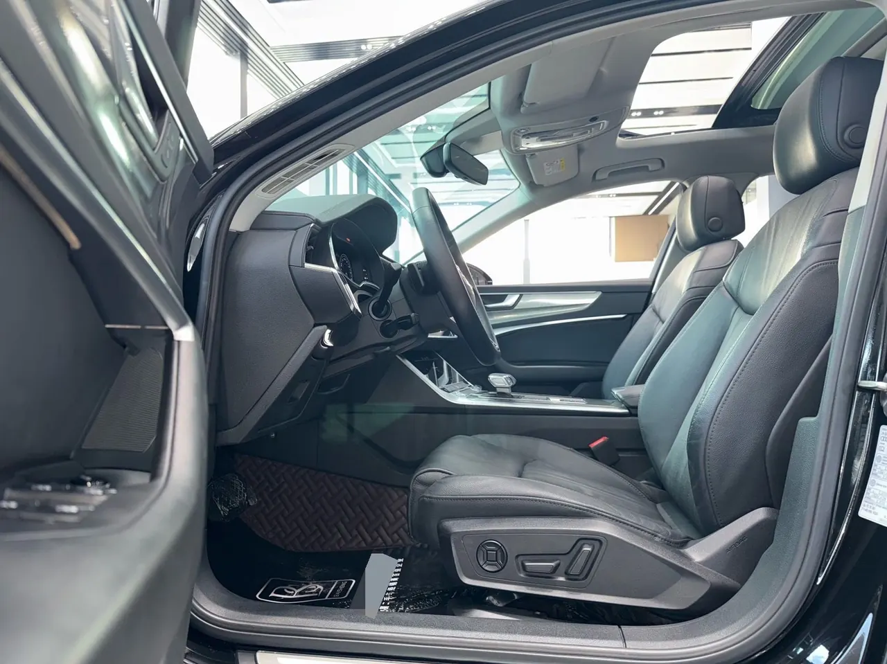 Audi 2020 A6L 2.0TFSI 40TFSI Deluxe Elegant Automatic 9