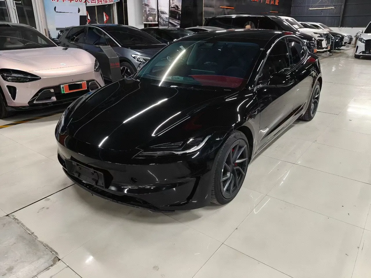 打开图片灯箱:Tesla 2026 Model 3 high-performance all-wheel drive version automatic transmission