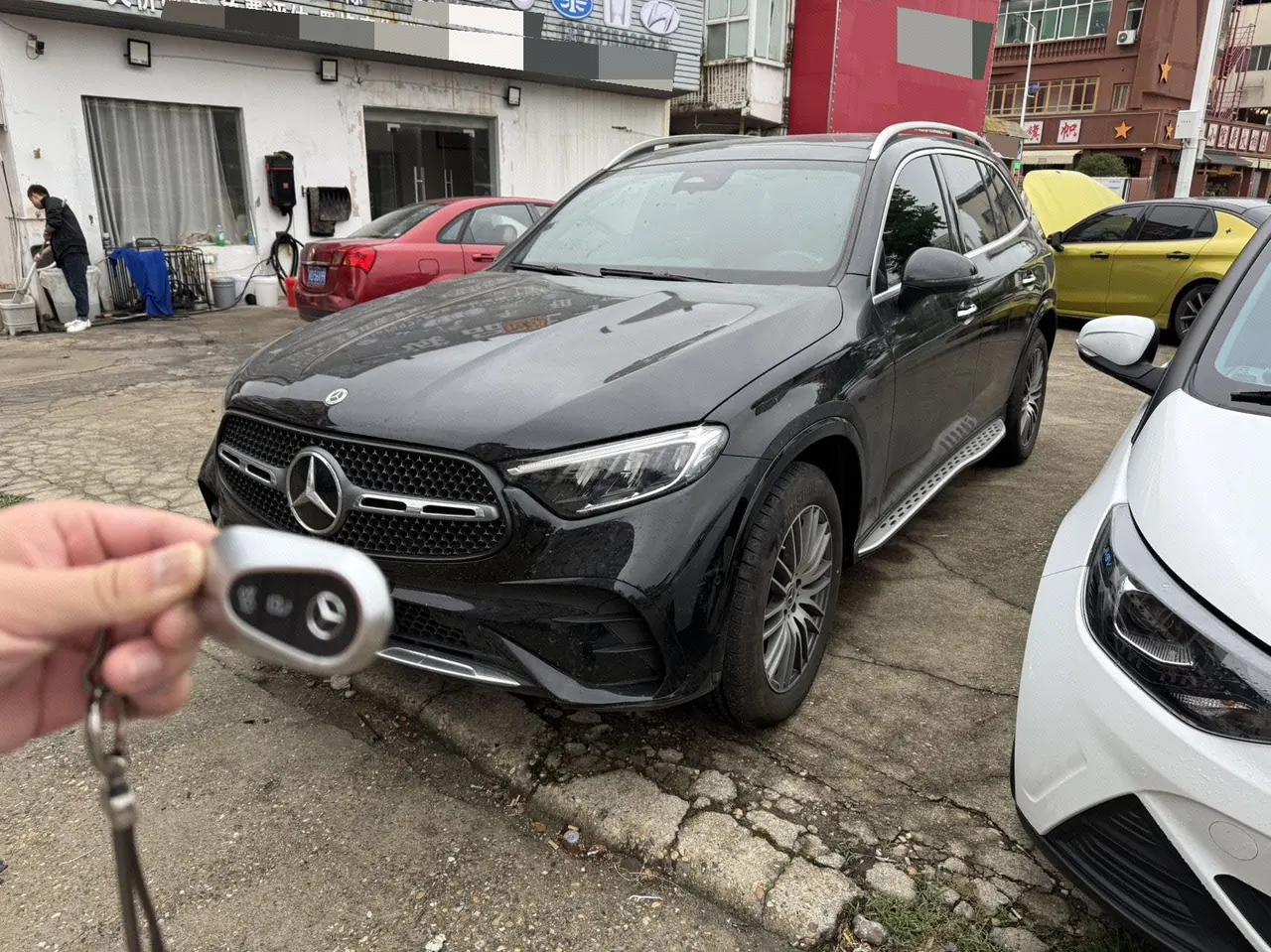 Open image lightbox: Mercedes Benz 2025 GLC 300 L 4MATIC 48V 2.0T dynamic 5-seat automatic gear