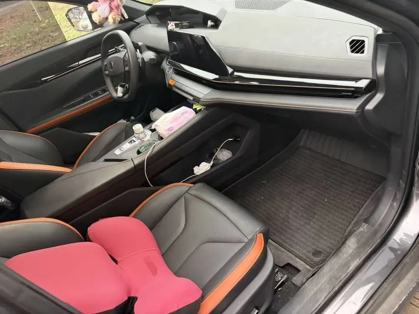 ChangAn 2024 UNI-V 1.5T High Energy Edition Automatic Gear 4