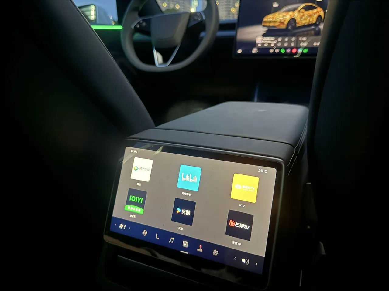Tesla 2026 Model Y Rear-Wheel-Drive Automatic 8