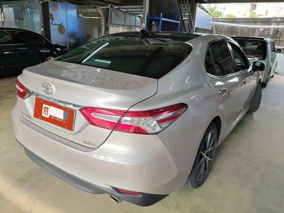 Toyota 2021 Camry 2.5G Deluxe Edition Automatic Gear 3