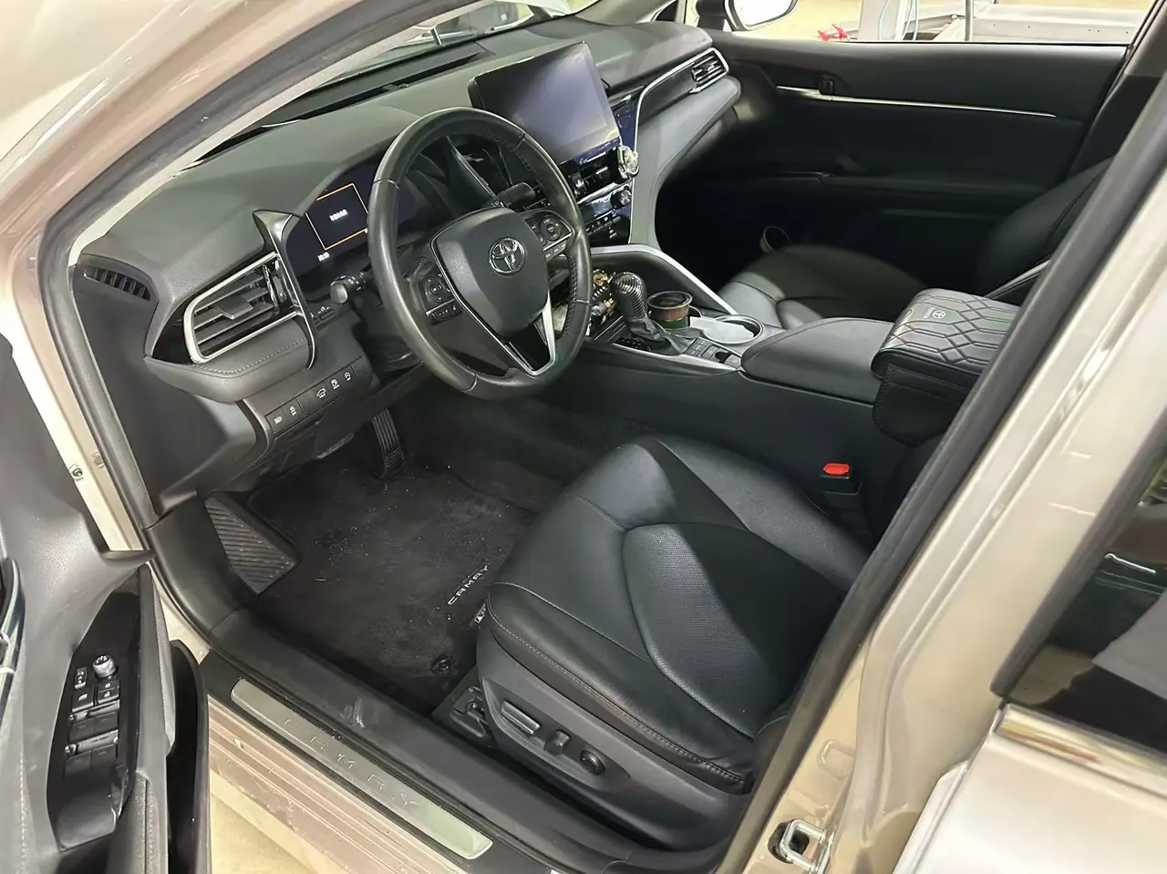 Toyota 2021 Camry 2.5G Deluxe Edition Automatic Gear 5