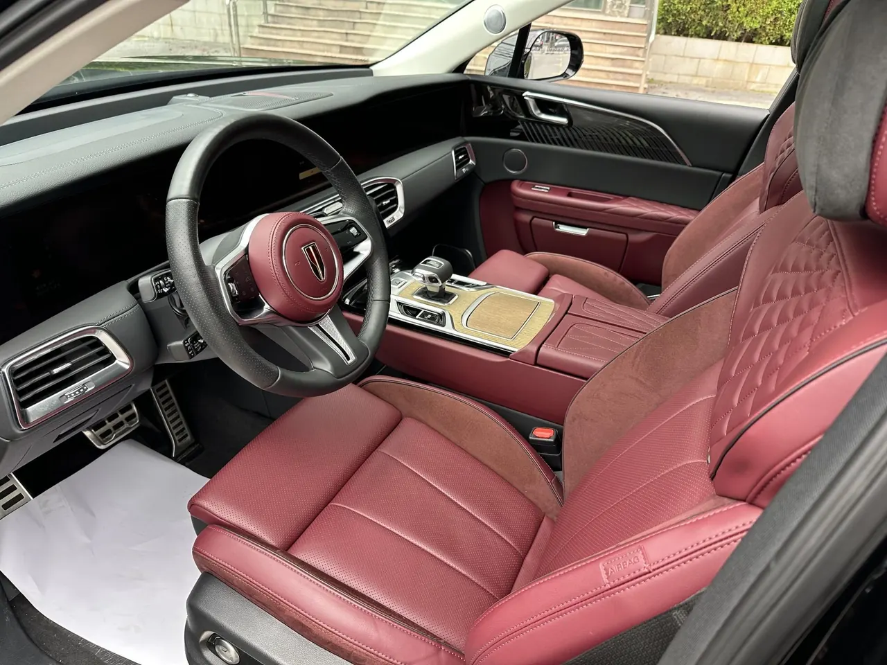 HongQi 2021 E-HS9 Flag Enjoy 6-seat Automatic Gear 3