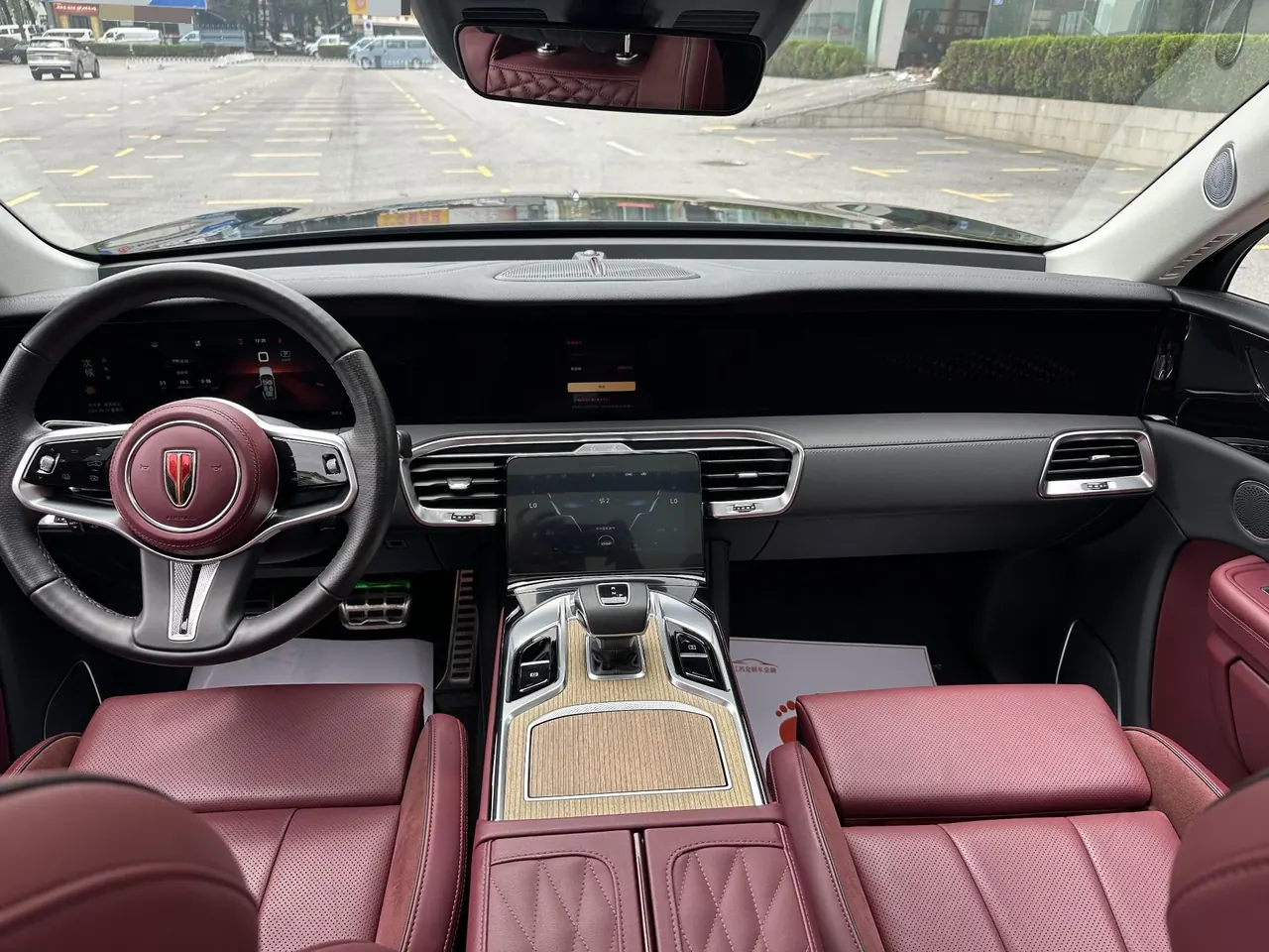 HongQi 2021 E-HS9 Flag Enjoy 6-seat Automatic Gear 4