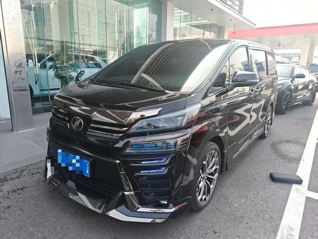 Открыть галерею: Toyota Wilfa (Imported) 2021 Crown Wilfa 2.5 Stepless Crown HV Deluxe Edition Automatic Gear