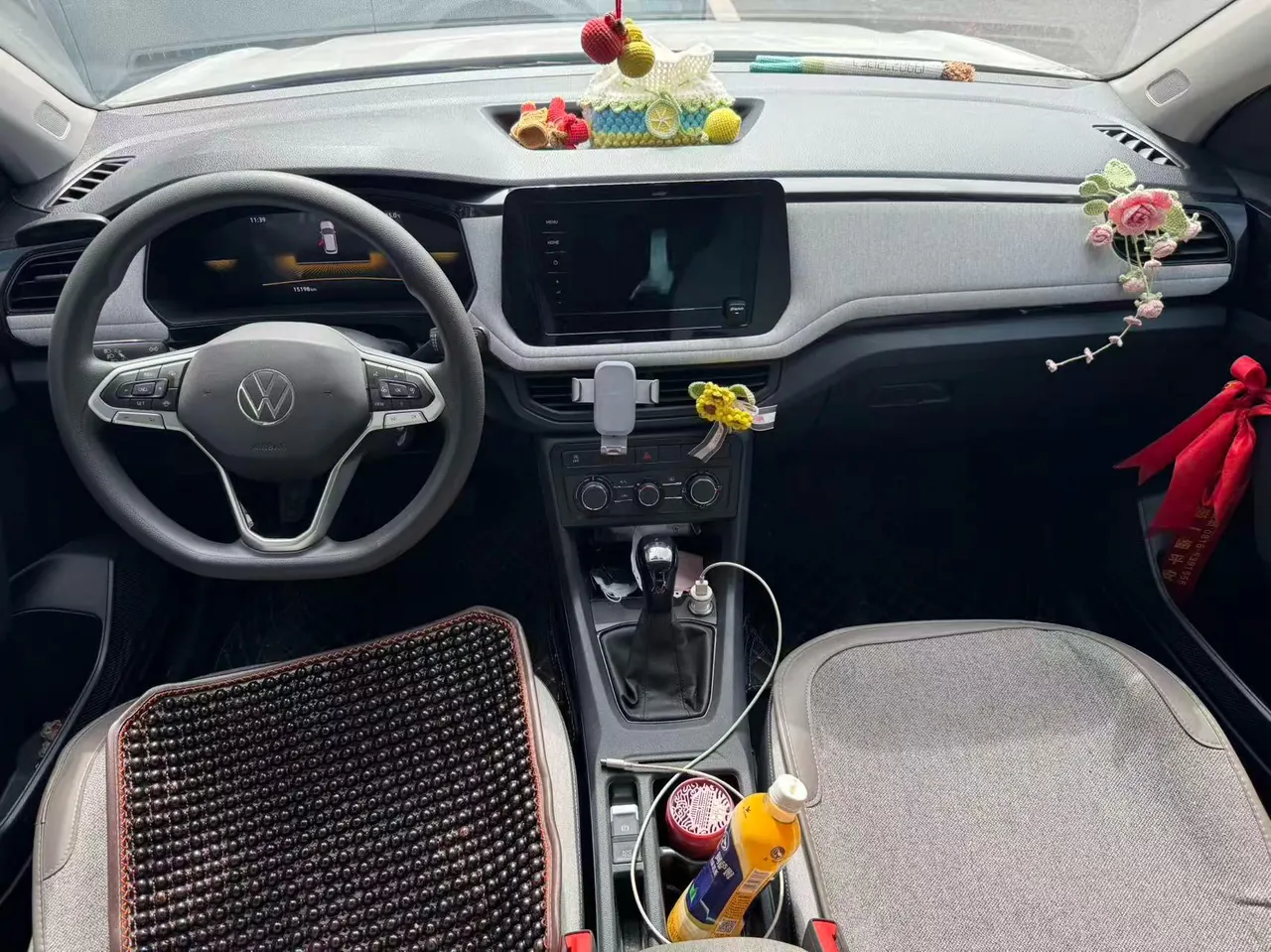 Volkswagen 2025 Tuyue Xinrui 1.5 Ruijin Edition Automatic Gear 2