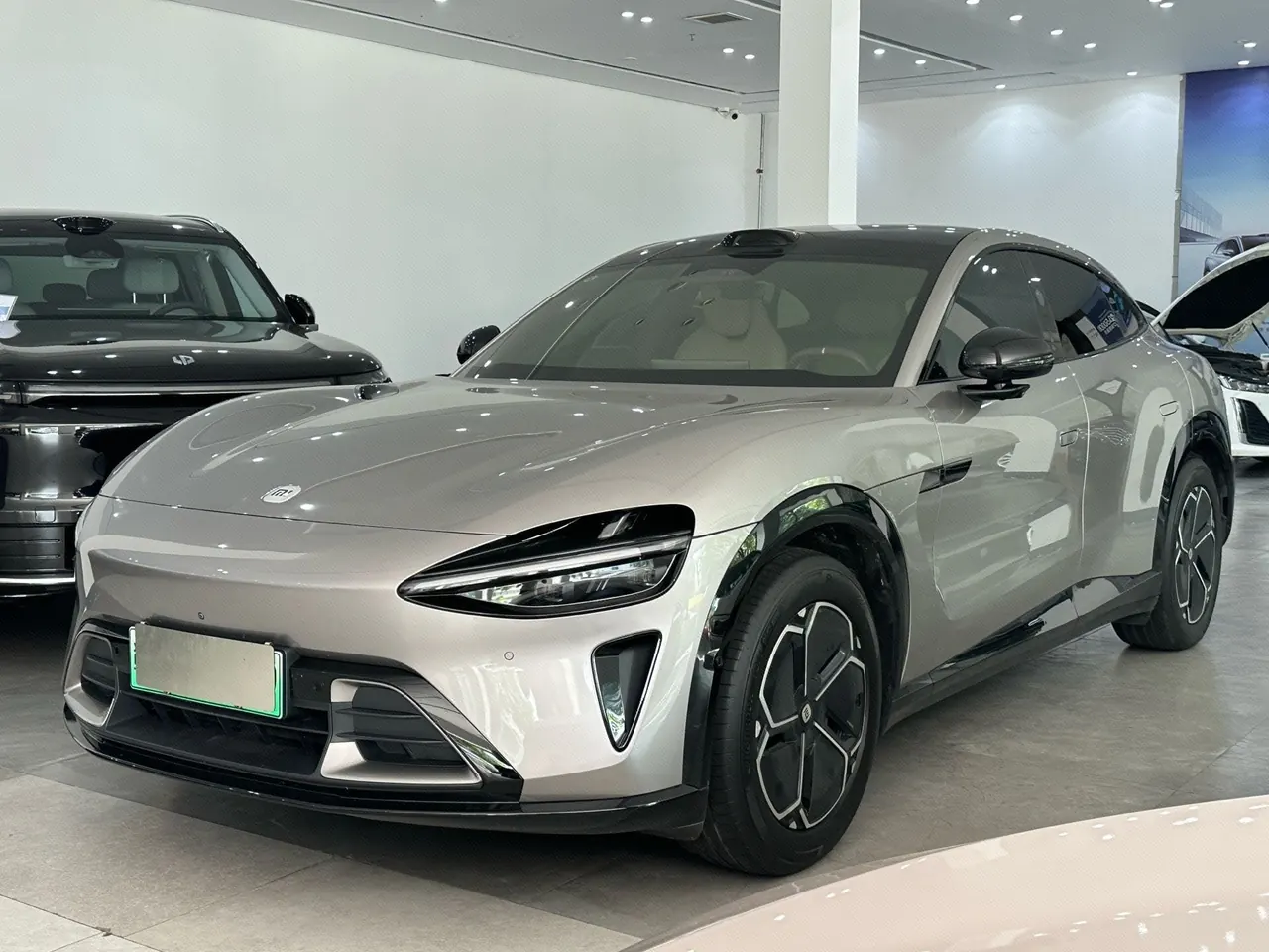 Открыть галерею: MI 2025 YU7 Long Endurance Rear Drive Automatic Gear