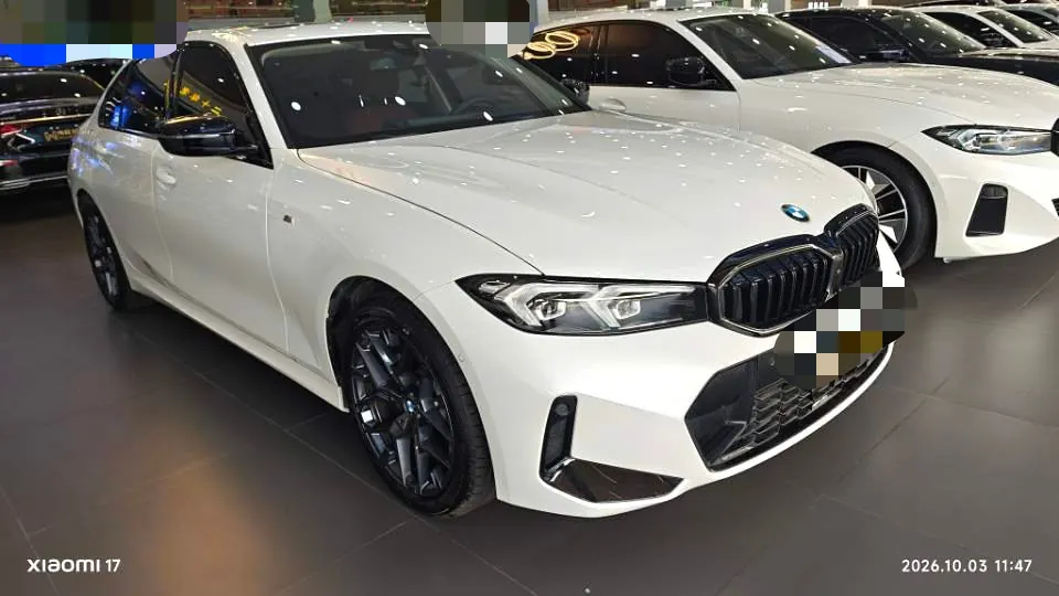 BMW 3 Series 2025 330Li 2.0T M Sports Obsidian Night Suit Automatic Gear 2