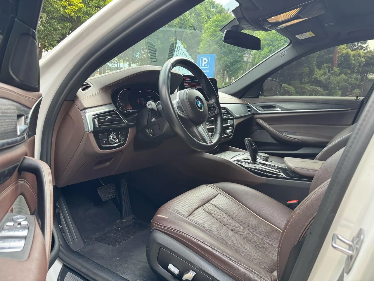 BMW 5 Series 2021 530Li 2.0T Leading M Sports Suit Automatic Gear 4